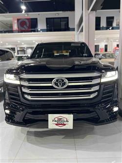 تۆیۆتا لاند کروزەر